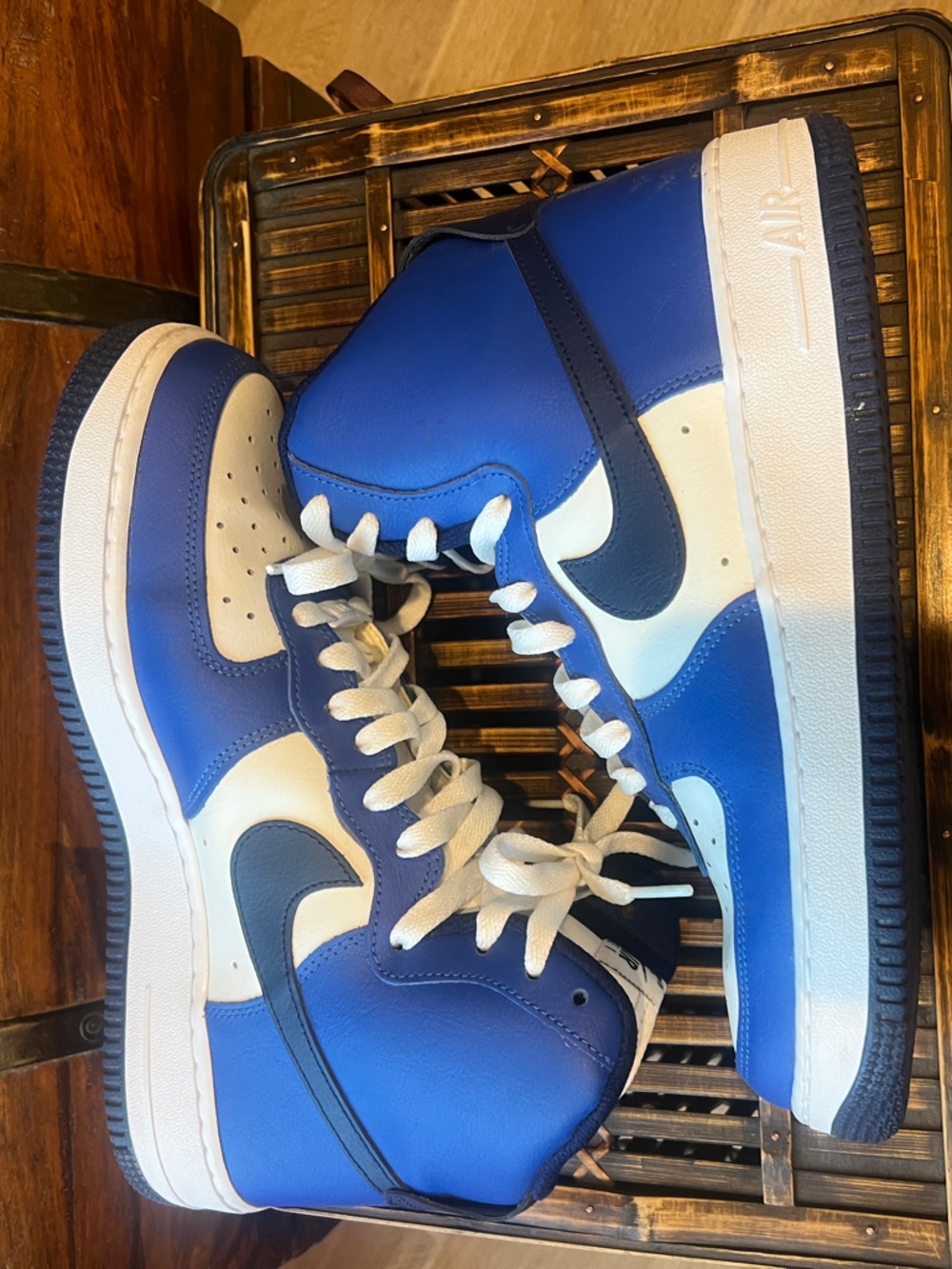 Nike Air Force 1 Mid White and Blue High-Top Sneakers 7.5 men/ 9 women - Picture 8 of 12